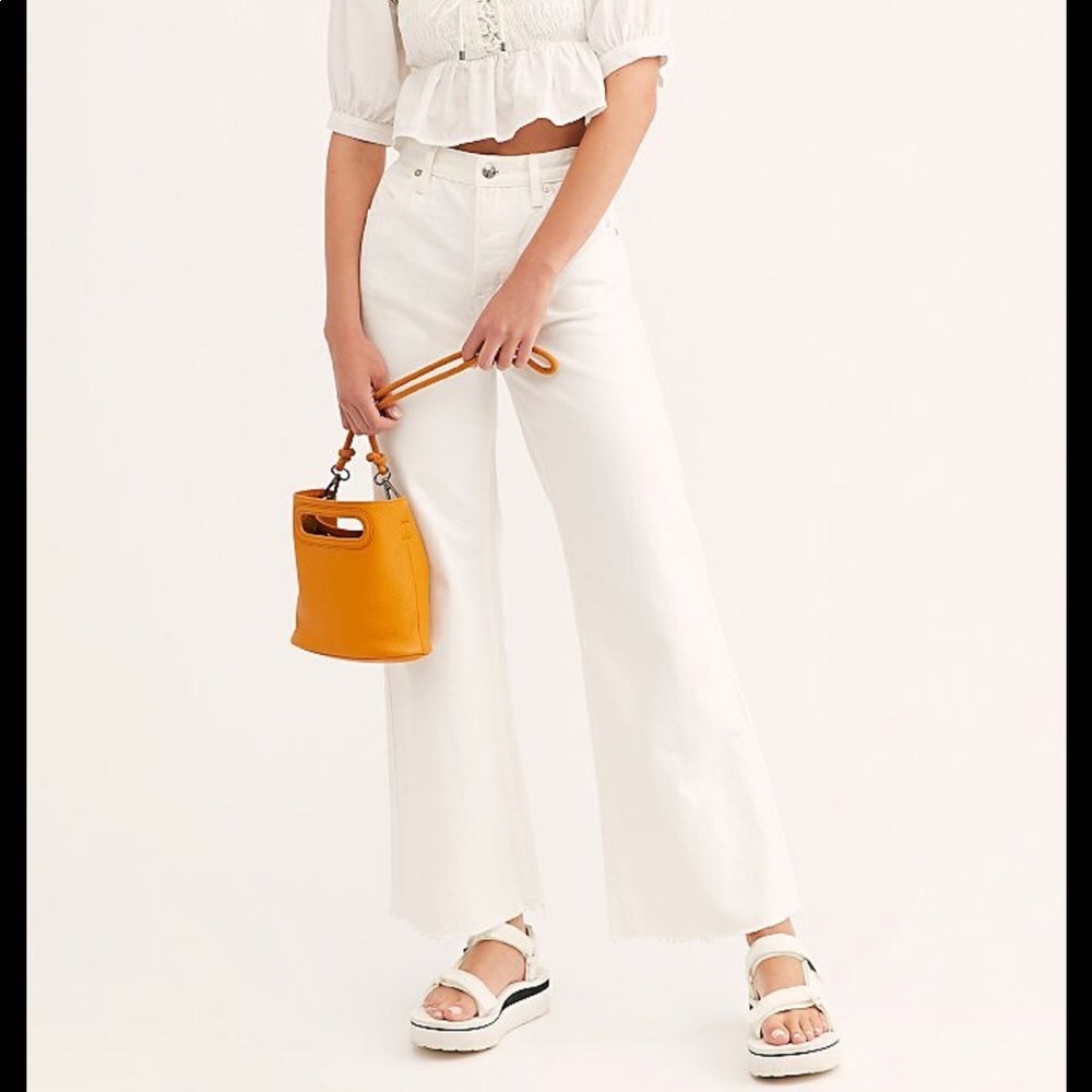 NEW 29 Free People High Rise straight flare jeans
